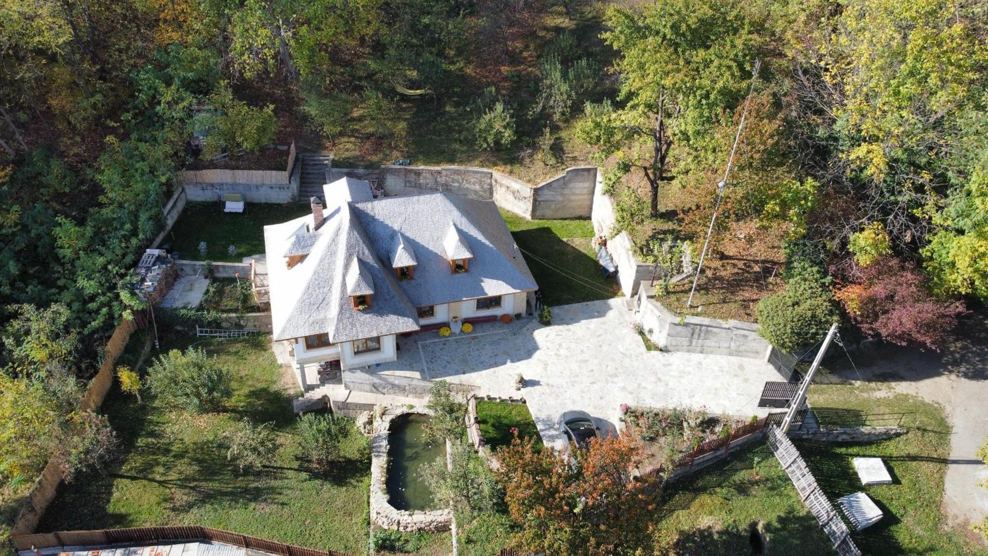 Вилла Casa Cu Sindrila Вэлени-де-Мунте Экстерьер фото