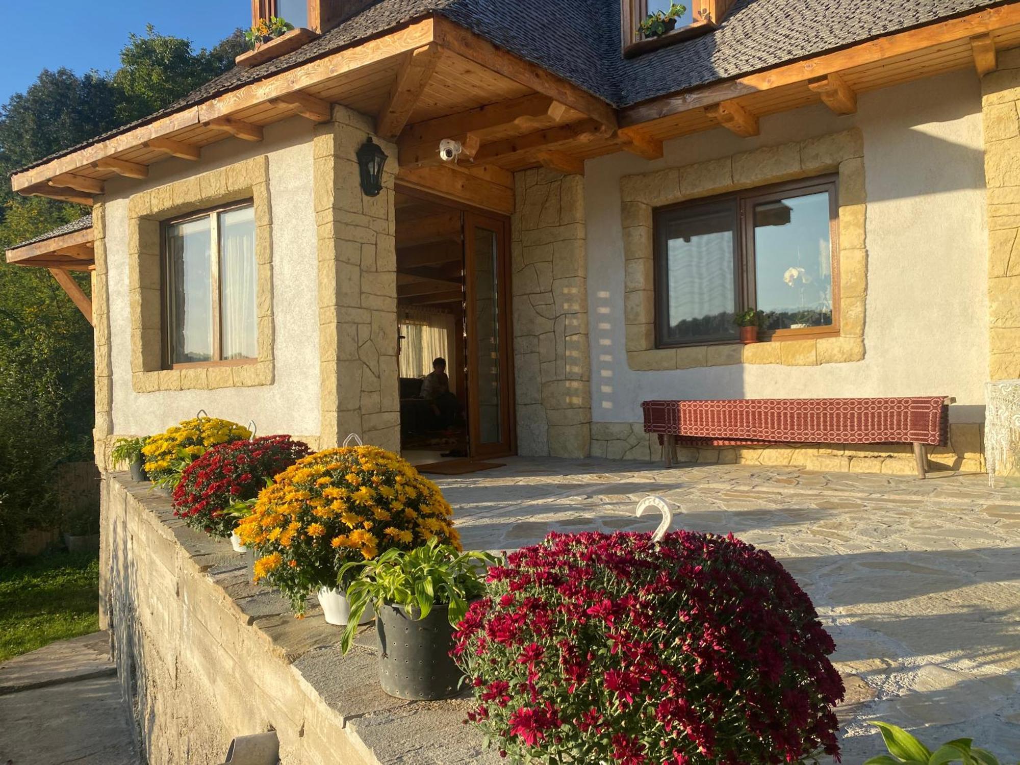 Вилла Casa Cu Sindrila Вэлени-де-Мунте Экстерьер фото